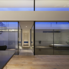 Night view photo by Nacasa & Partners Inc.